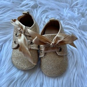 Glitter baby shoes